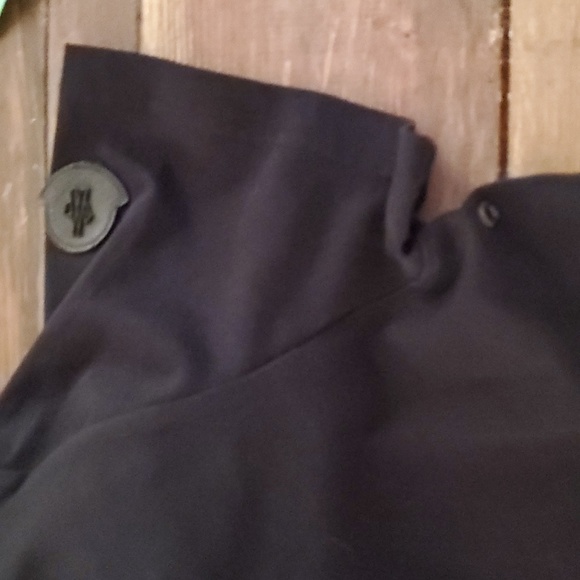 Moncler. Flash expired - Picture 3 of 8